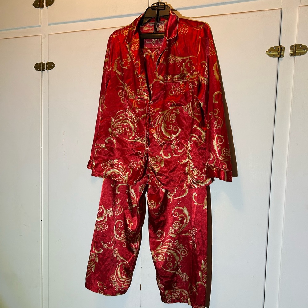 Morgan Taylor Red Satin Pajama Set with Gold Paisley Motif